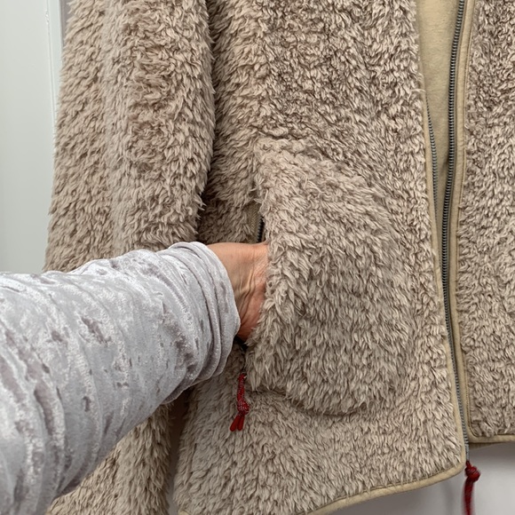 Lululemon Oh So Sherpa Full Zip - Size 4 - Picture 8 of 9